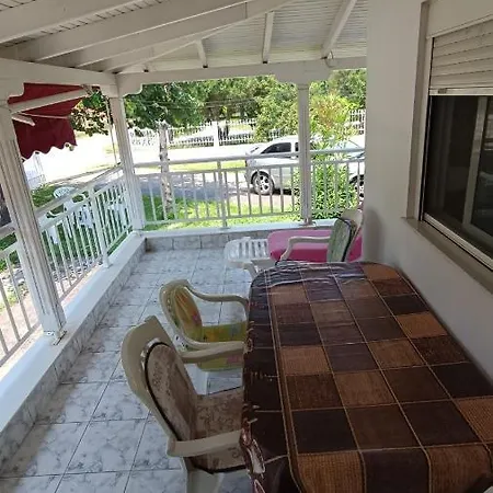 Holiday home Vasiliki's *